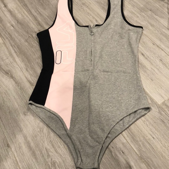 🚨TODAY ONLY PRICE🚨 Fila Women’s bodysuit - Picture 2 of 6